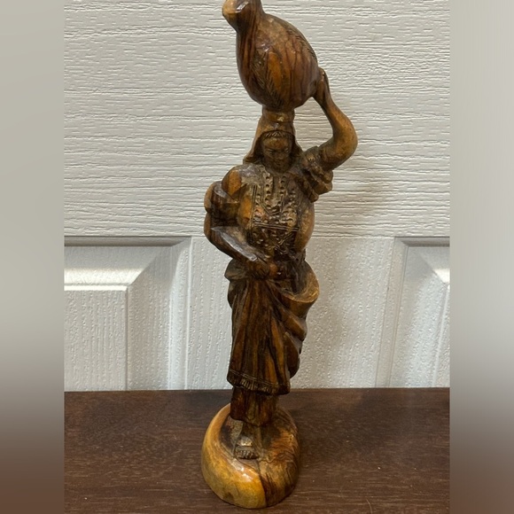 Wood Sculpture Statue Art Figurine Carved Woman Detailed Outfit. - Picture 7 of 16